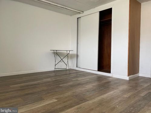 7053 Large St, Philadelphia PA 19149-1725 exterior