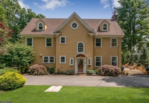 70 Boulevard, Mountain Lakes, NJ 07046-1135