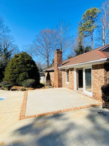 272 Colonial Dr, Carrollton, GA 30117-8225