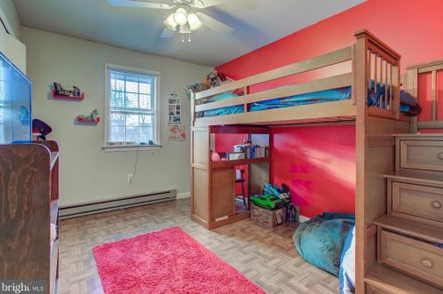 765 Dustin Dr, Lancaster PA  17601-1267 exterior