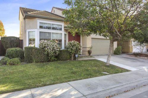 218 Summerwind Dr, Milpitas CA 95035-2416 exterior