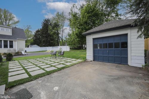 281 Rhoads Ave, Tavistock NJ  08033-1470 exterior