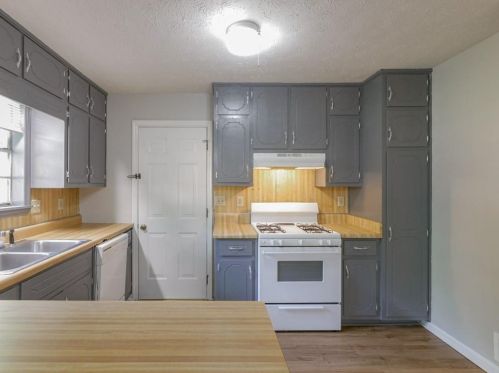 3555 Rex Rd, Rex GA 30273-1427 exterior