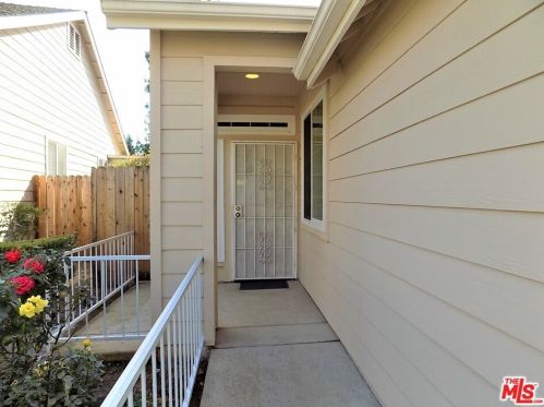 1019 Monticello Cir, Fresno, CA 93720-1883
