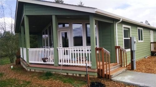 120 St Lawrence Dr, Alpha, WA 98570-9470