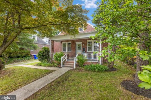 821 Bonifant St, Silver Spring MD 20910-5530 exterior