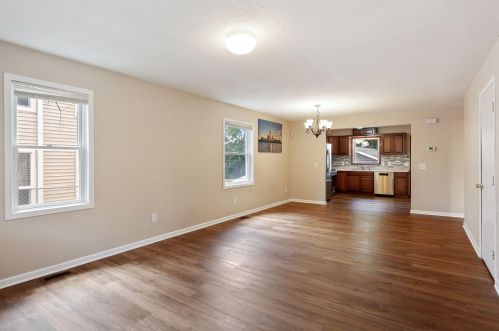 579 Desoto St, Saint Paul MN  55130-4404 exterior