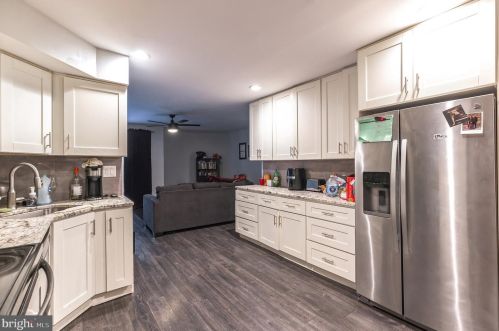 220 Keats Ct, Erial, NJ 08081-1124