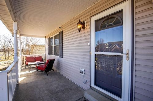 39 Autumn Dr, Miami OH 45056-8757 exterior