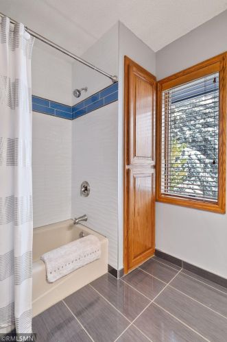 12038 Gantry Ln, Saint Paul MN  55124-6286 exterior