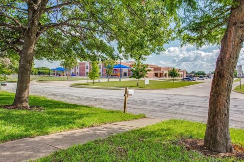 1120 Concord Dr, Midlothian, TX 76063-3307