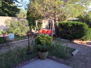 2614 Kathryn Ave, Albuquerque NM  87106-3102 exterior