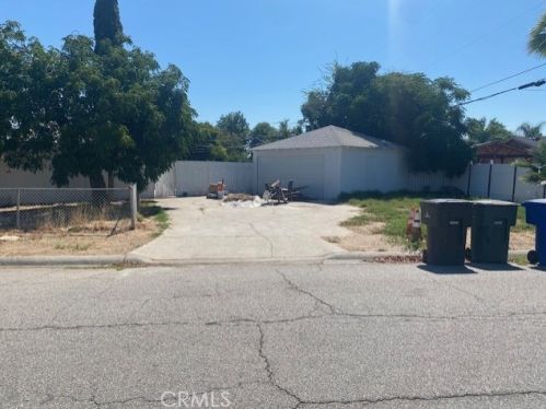 8458 Bruce Ave, Riverside, CA 92503-1489