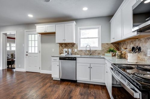 6701 Mike Dr, Fort Worth TX 76180-8522 exterior