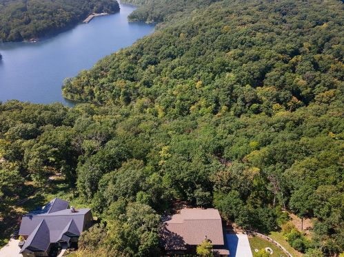 6 Greenview Dr, Defiance, MO 63341-1322