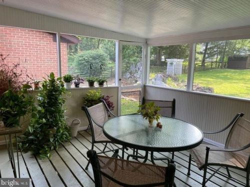 300 Ashley Dr, Shepherdstown WV  25443-4612 exterior