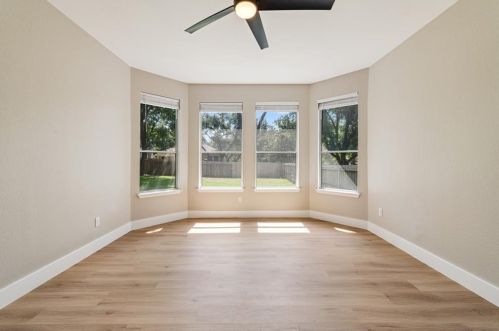 10209 Broomflower Dr, Austin TX  78739-1448 exterior