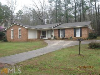 807 Pinecrest Dr, Manchester, GA 31816-1928
