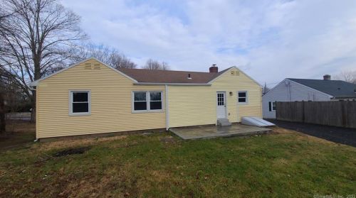 43 Wilcox Rd, Middletown CT  06457-5531 exterior