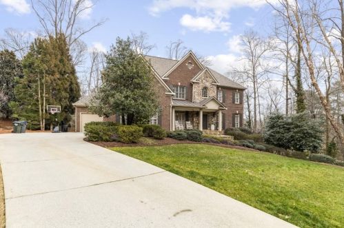 304 Forest Valley Ct, Atlanta GA  30342-2353 exterior