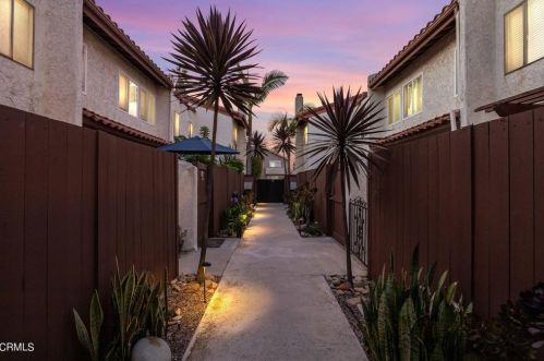 5130 Wooley Rd, Oxnard, CA 93035-1862