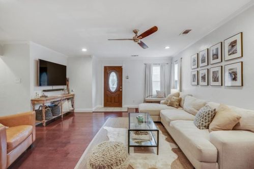 6116 Kenwick Ave, Fort Worth TX  76116-4627 exterior