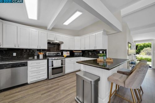 1932 Solano Way, Concord, CA 94520-5533