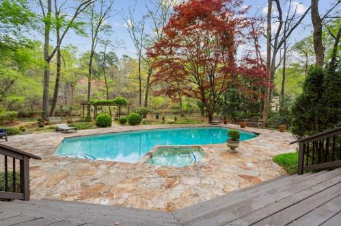 1840 Brandon Hall Dr, Atlanta GA  30350-3709 exterior
