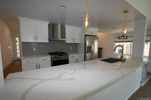 1892 Geoffrey Ave, Simi Valley, CA 93063-4121