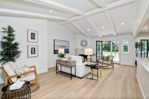 2532 Unicornio St, Carlsbad CA  92009-5327 exterior