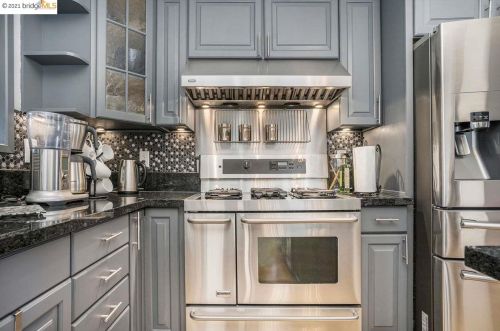 735 San Simeon Ct, Concord CA  94518-2316 exterior