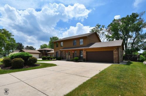12544 Melvina Ave, Palos Heights, IL 60463-1887