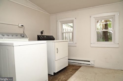 445 Vine St, Lancaster PA  17603-5241 exterior