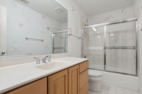 900 Fountain View Dr, Bannockburn IL  60015-4847 exterior