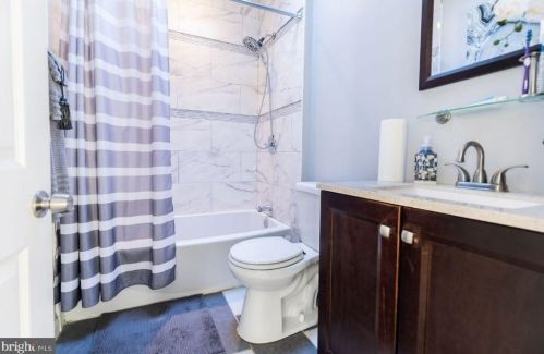 122 61st St, Philadelphia, PA 19139-3040