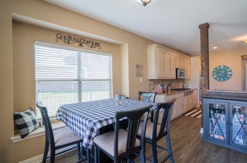 12232 Fairway Meadows Dr, Fort Worth TX  76179-6643 exterior