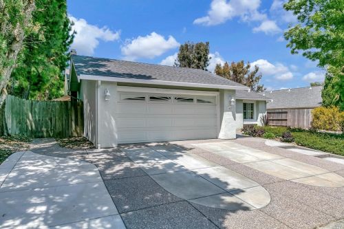 567 Cambridge Dr, Benicia, CA 94510-1306
