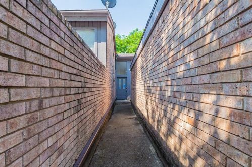 808 Clarissa Pl, Garland TX 75040-5943 exterior