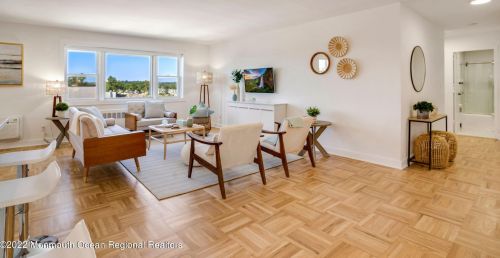 122-2E Bodman Pl, Tinton Falls NJ  07701-1014 exterior