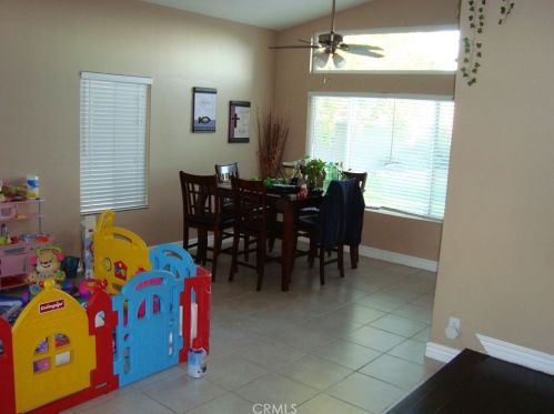 2123 Fairview Dr, Rialto, CA 92377-4815
