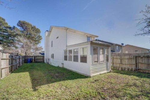 1740 Rdg Ct, Conyers GA  30013-1726 exterior