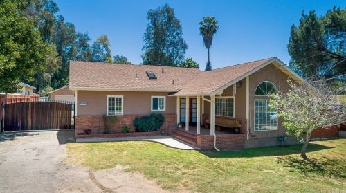 12169 Lemon Crest Dr, Lakeside, CA 92040-4004