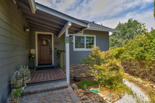 582 Chimney Hill Ct, Angels Camp, CA 95222-9550