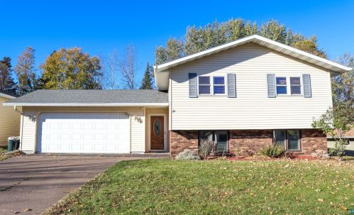 22 Marks Dr, Silver Bay, MN 55614-1108