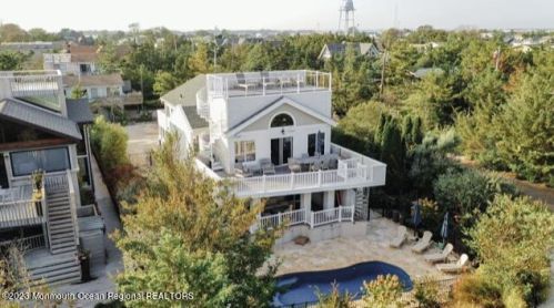 1201 Seaview Ave, Barnegat Light, NJ 08006-1609