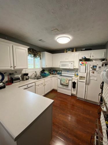 3246 Lindas Cir, Conyers GA  30013-2236 exterior