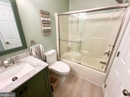 9 Hickory Rd, Carlisle PA 17015-9707 exterior