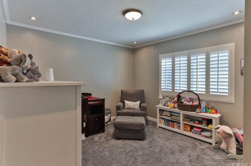 2019 Chilton Dr, Glendale CA  91201-1169 exterior