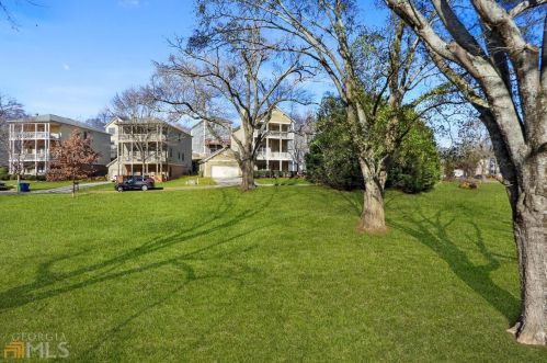 131 Bowen Cir, Atlanta GA  30315-2608 exterior