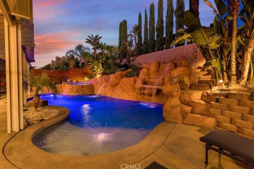 9564 Chandelle Way, Riverside CA  92508-6810 exterior